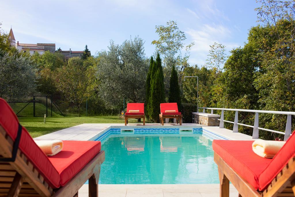 Villa Momiano With Private Pool Momjan Luaran gambar